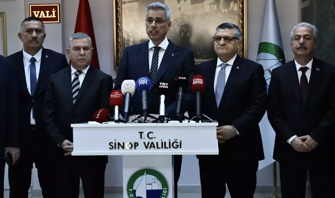 Sağlık Bakanı Kemal Memişoğlu,