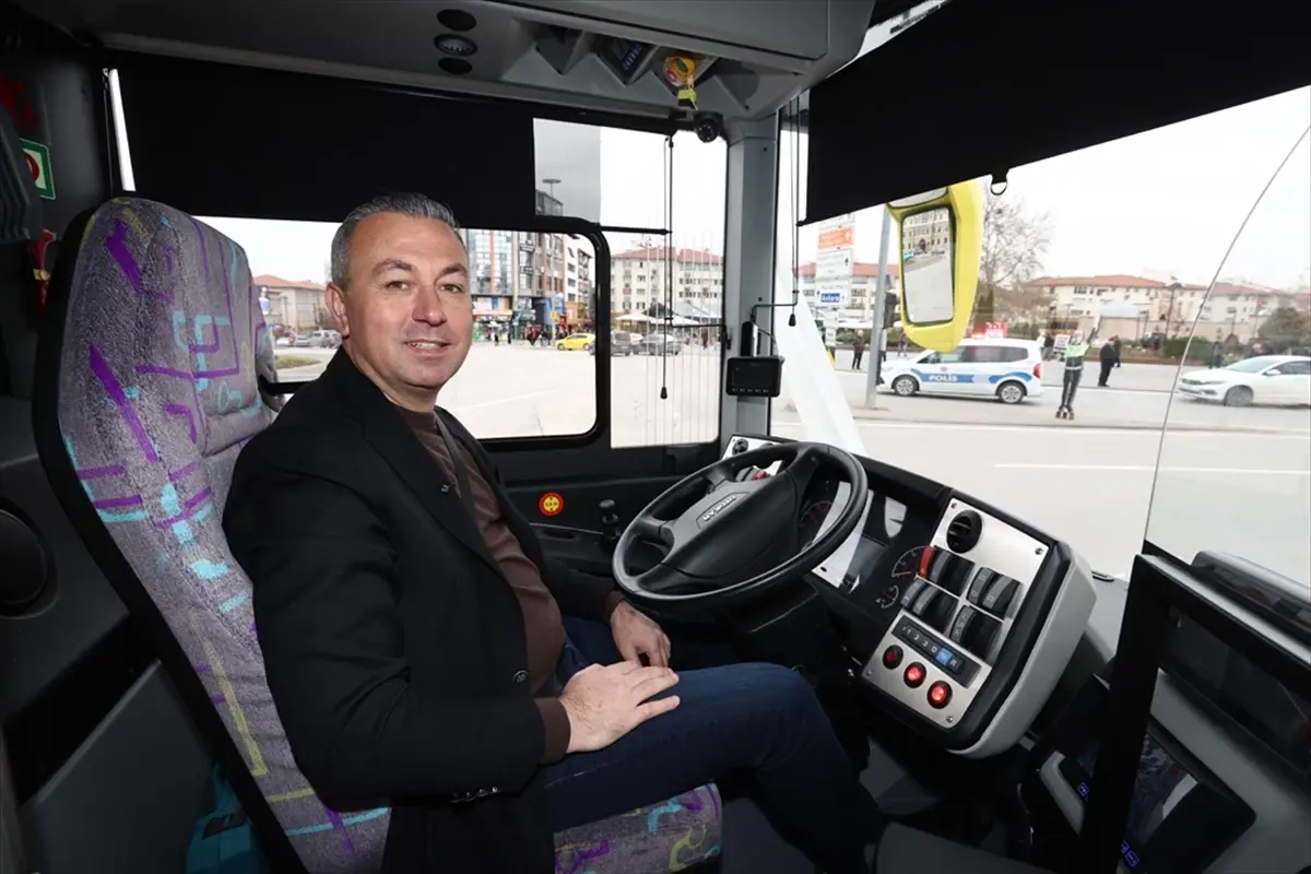 Sivas’ta Toplu Taşıma Yenilikleri: 4 Yeni Halk Otobüsü Hizmete Girdi