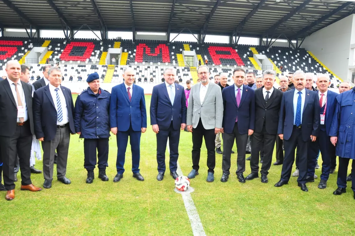 Somaspor’un Yeni Stadı Açılışıyla Bir Yüzyıl Hikayesi Başladı