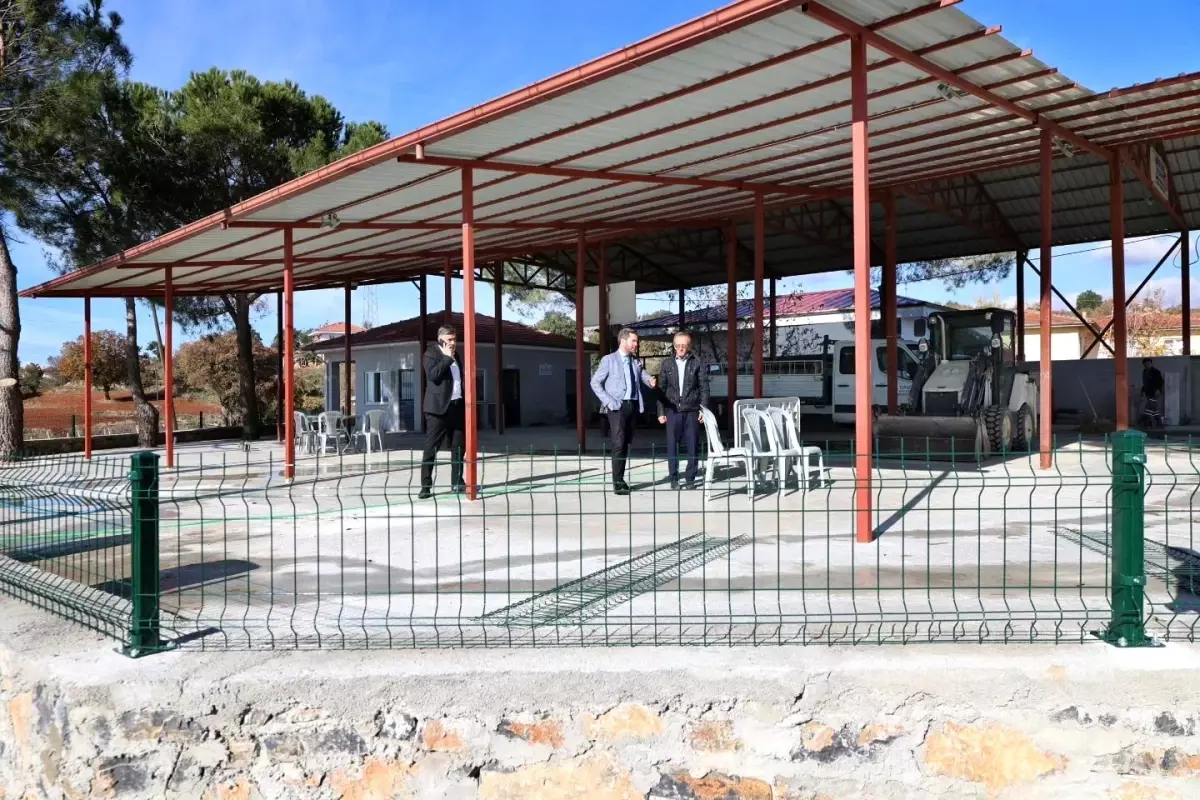 Tavas Belediyesi’nden Güzelköy Mahallesi’nde Bakım ve Onarım Çalışmaları