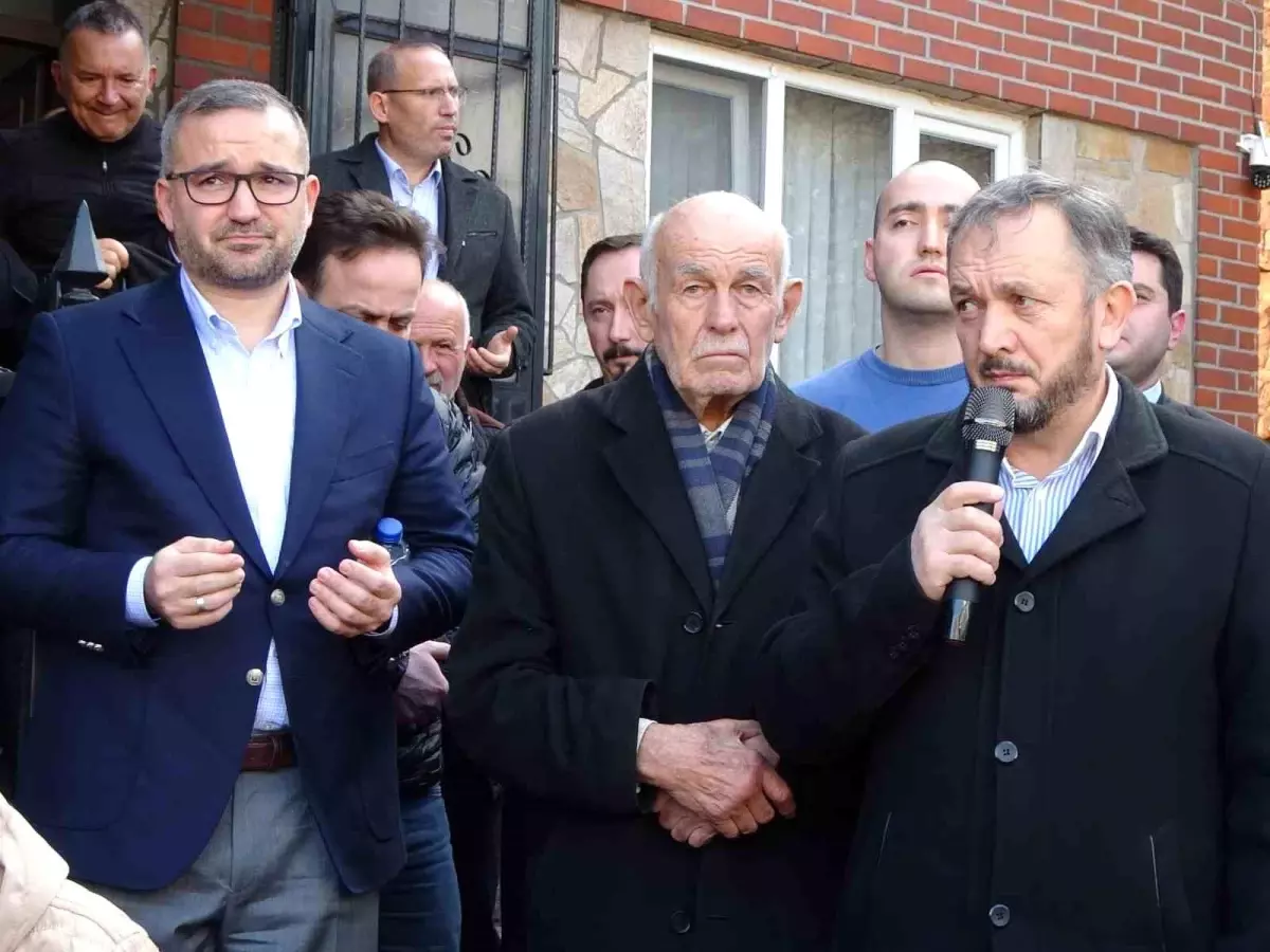 TCMB Başkanı Fatih Karahan’ın Annesinin Cenaze Töreni Uşak’ta Düzenlendi