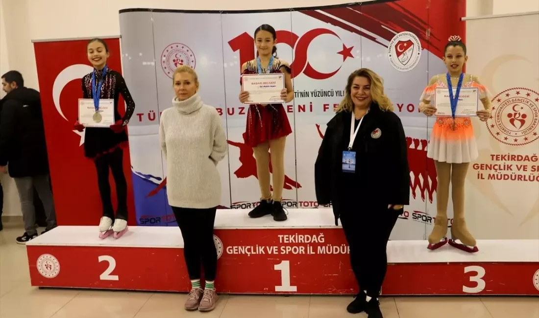 Tekirdağ'da düzenlenen buz patenleri