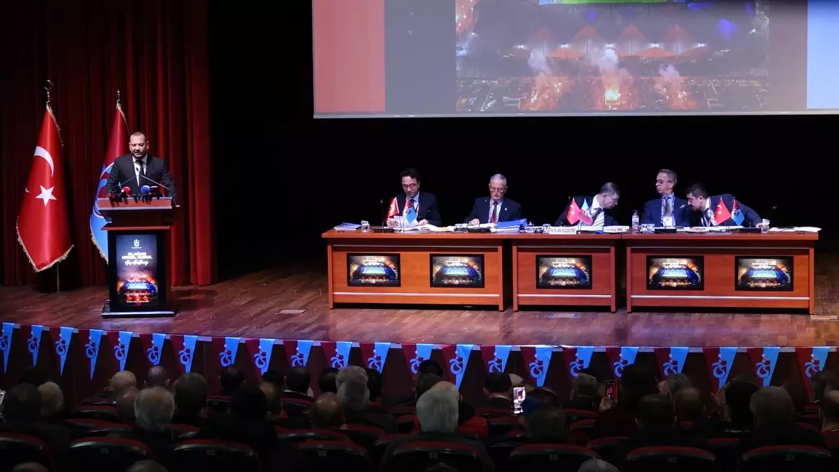 Trabzonspor Mali Genel Kurulunda Borç ve Proje Detayları Masaya Yatırıldı