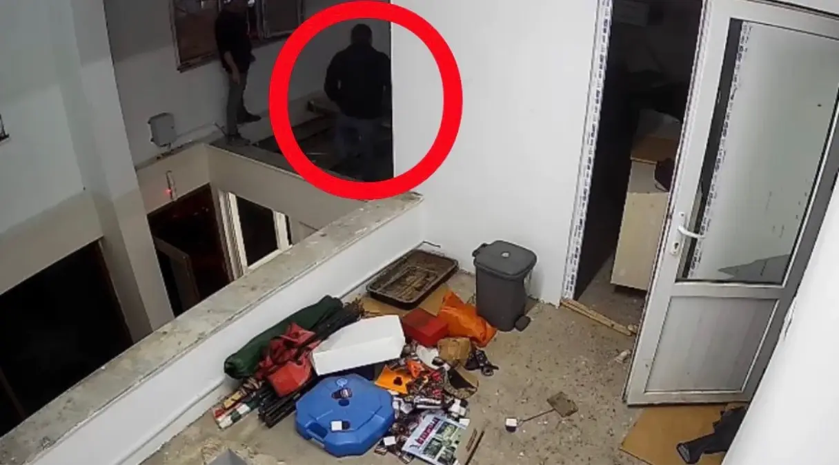 Ünye’de Ofis Alçıpan Çökmesiyle Komik Bir Olay Yaşandı