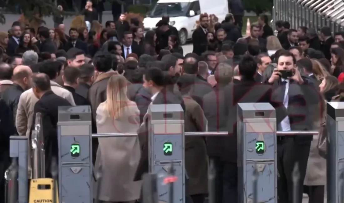 Üst düzey kamu görevlilerinin