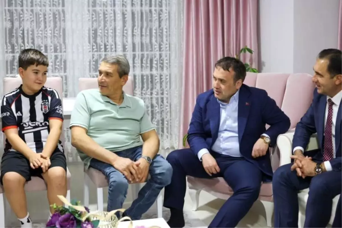 Vali Faik Oktay Sözer, Bozkurt Ailesi ile Bir Araya Geldi ve Vatandaşlarla Buluştu