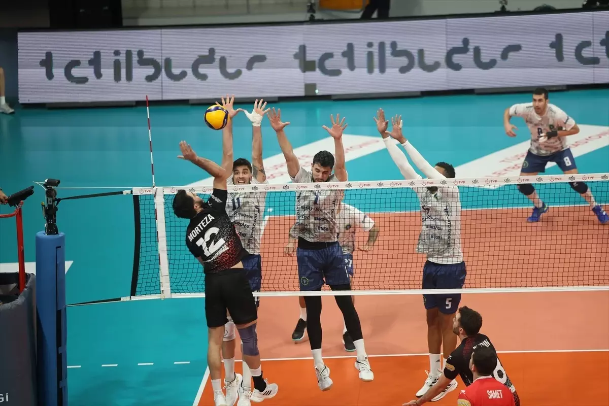 Voleybol Maçı Sonuçları ve Detayları – Bursa Büyükşehir Belediyespor vs İstanbul Gençlik
