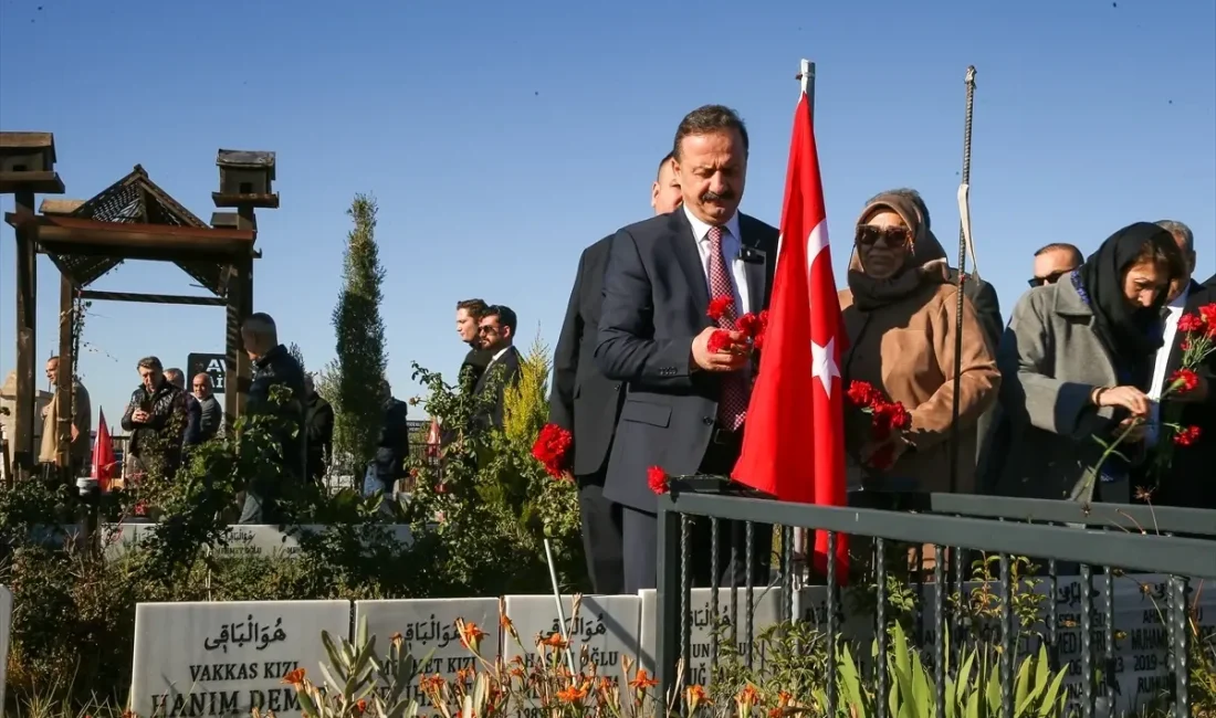 Yavuz Ağıralioğlu, depremzedeleri ziyaret