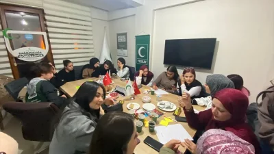 Yeşilay Gönüllüleri Dünya Gönüllüler Günü’nde Bir Araya Geldi