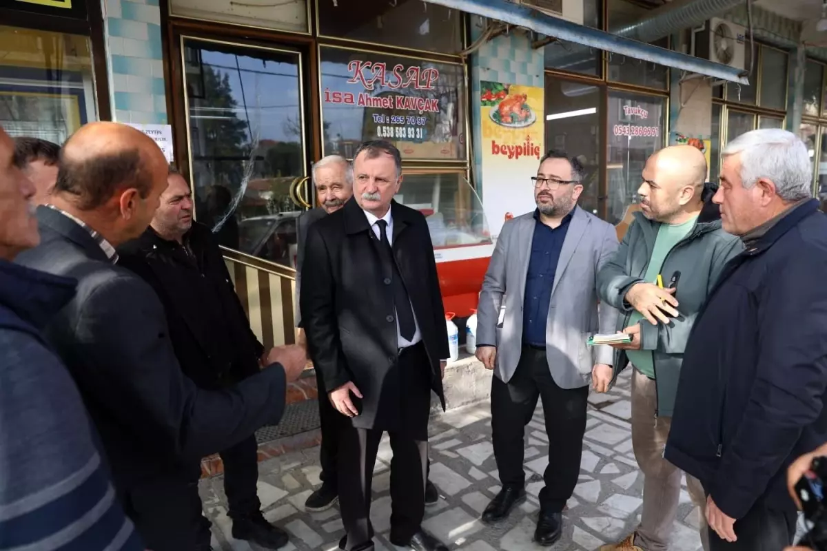 Yunusemre Belediye Başkanı Semih Balaban Üçpınar Mahallesi’nde Vatandaşlarla Buluştu